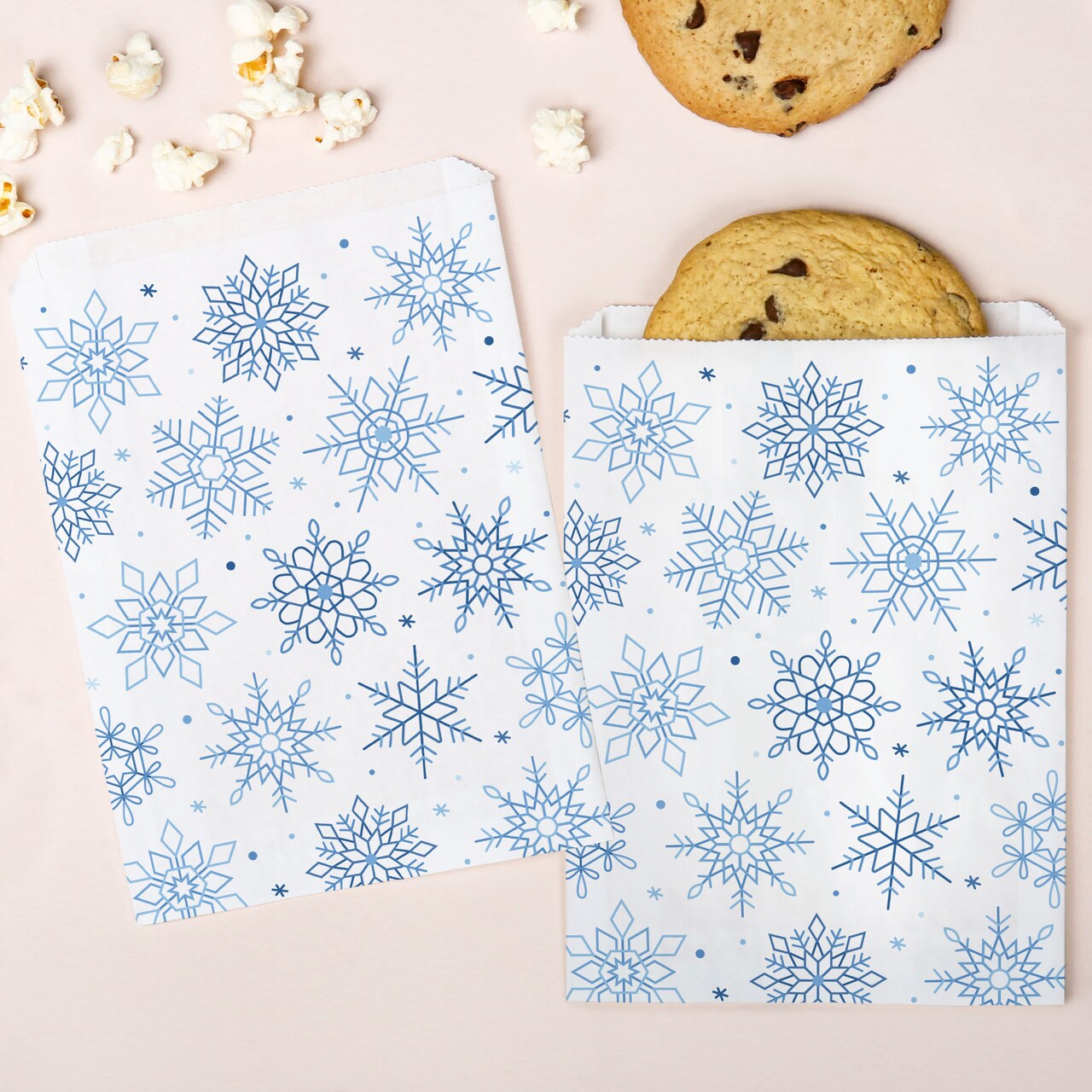 Big Dot of Happiness Blue Snowflakes Paper Treat Bags, Holiday Party Individual Candy Snack Favors, Greaseproof White Sandwich Cookie Bags - 25 Count